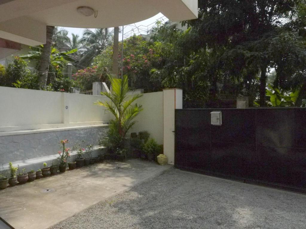 Dreams Hotel Kovalam Exterior photo